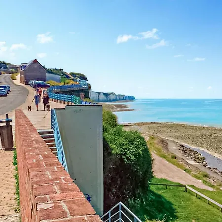 Holiday home 3 Bedroom In *