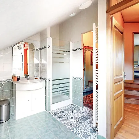 Hébergement de vacances 3 Bedroom In *